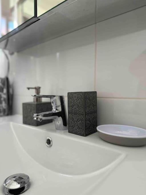 “Apartamento Moderno Y Acogedor Madrid Kültér fotó